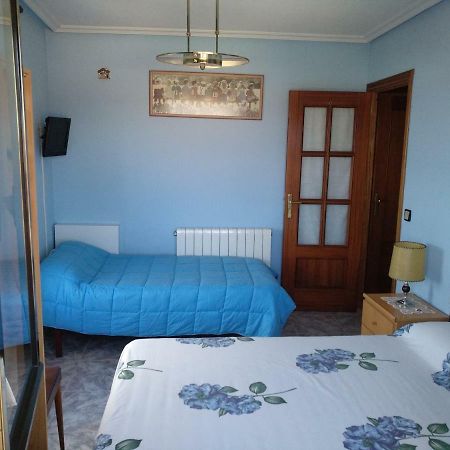 Casa Rural El Carrascal Valdefuentes de Sangusin Luaran gambar