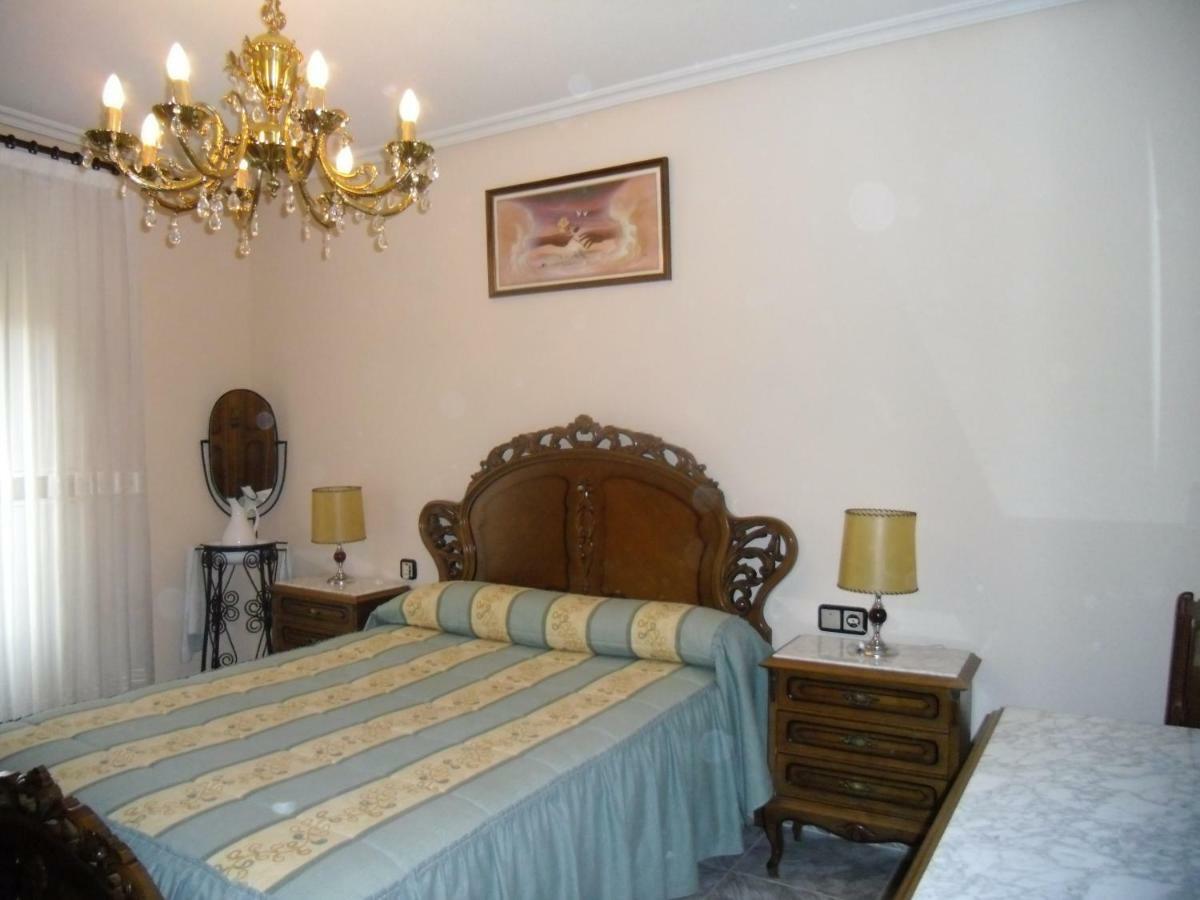 Casa Rural El Carrascal Valdefuentes de Sangusin Luaran gambar